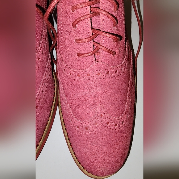 Cole Haan Women's Pink Wingtip Shoes - Picture 5 of 7